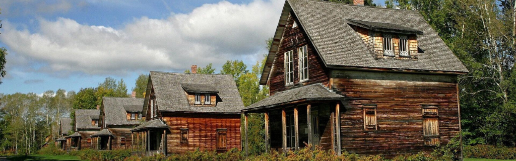 Самовольная постройка – это объект, который построен на участке без получения соответствующих разрешений и ввода в эксплуатацию в порядке, предусмотренном действующими нормативными документами, строительными правилами и государственными стандартами. Экспертиза самовольной постройки